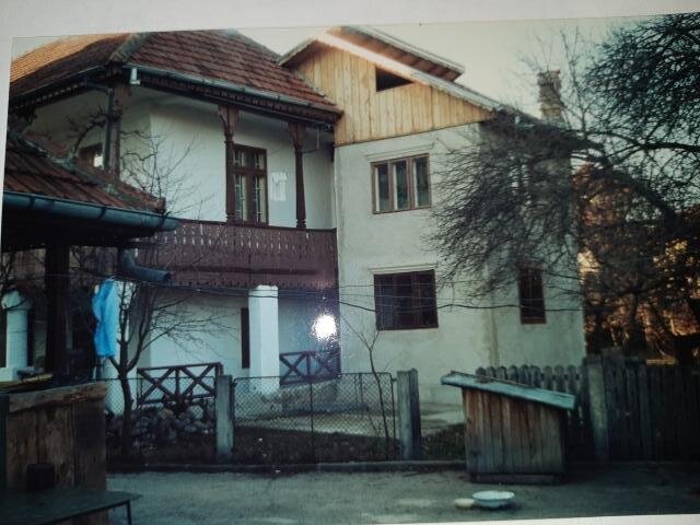 Casa 5 camere, teren 479mp, Calimanesti